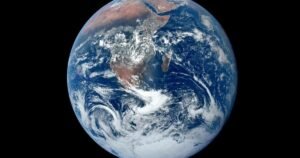 Google fará teste para lançar satélite com chip de IA ao espaço