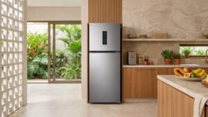 LG abre fábrica de R$ 1,5 bilhão no Brasil; 1º produto já está sendo produzido