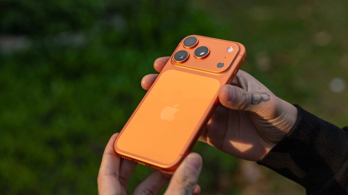 Receita leiloa iPhone 17 Pro a preço de iPhone 16e; veja como participar