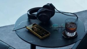Após vazar tudo, Sony lança novo Walkman por R$ 30 mil; veja o que ele faz