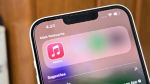 Apple Music acaba com minimalismo e testa novo logo no iPhone