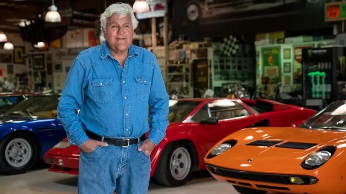 Apresentador de TV dos Estados Unidos tem garagem de fazer inveja a Neymar