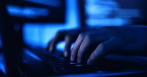 Criminosos abusam de falha no WinRAR para espionar governos e órgãos públicos