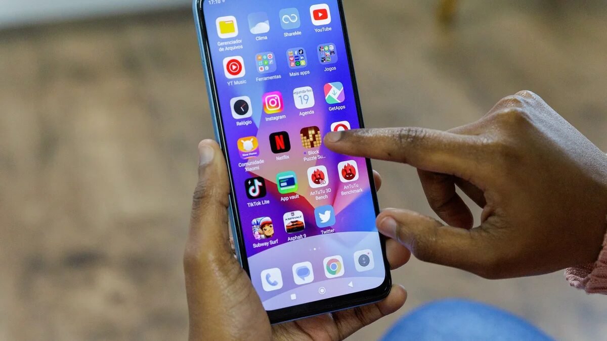 Devs colocam iOS 16 para rodar de verdade no Redmi Note 12