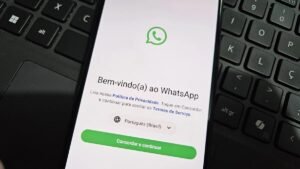 Fábrica de memes: WhatsApp testa novo formato de figurinhas que falam