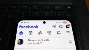 Facebook agora deixa você treinar o algoritmo usando suas próprias palavras