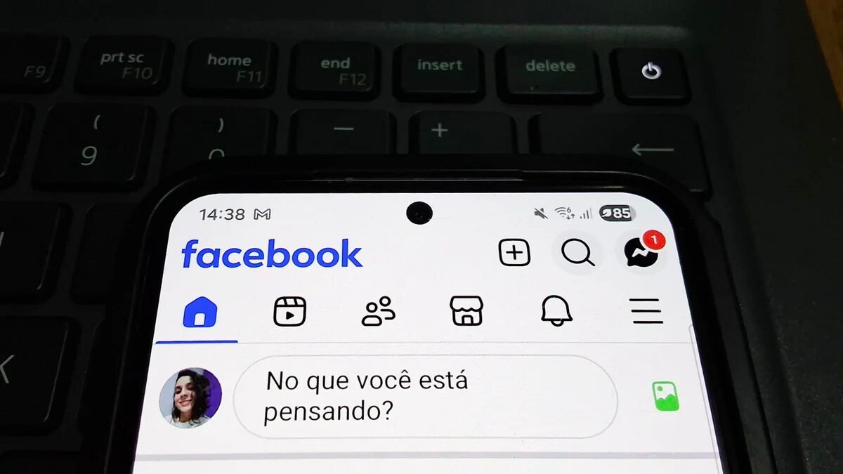 Facebook agora deixa você treinar o algoritmo usando suas próprias palavras
