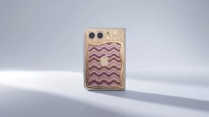 iPhone Duo de ouro com diamantes custa quase meio milhão de reais
