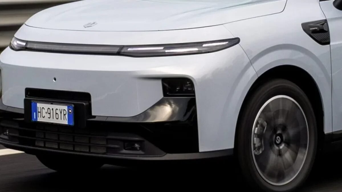 Leapmotor confirma estreia de carro híbrido flex no Brasil