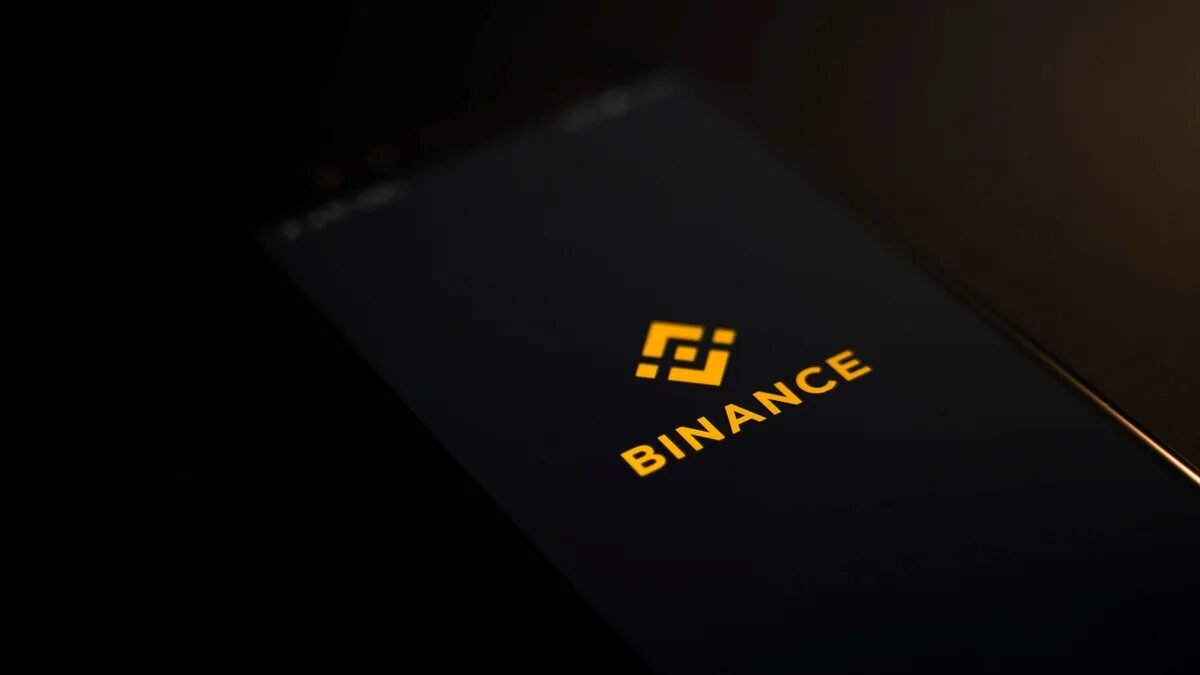 Maior roubo da história: Binance perde US$ 6,3 bilhões em ataque hacker relâmpago