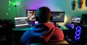 Notebook gamer ou PC de mesa: qual vale mais a pena em 2026?