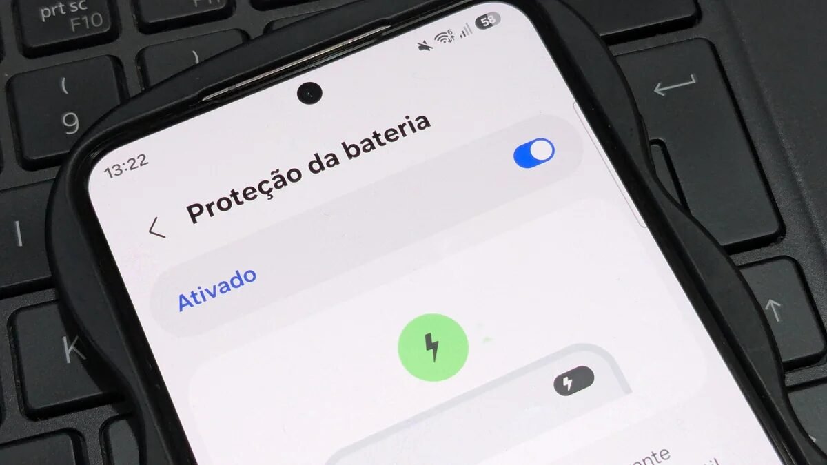 O que significa o ícone de escudo na bateria do Samsung Galaxy?