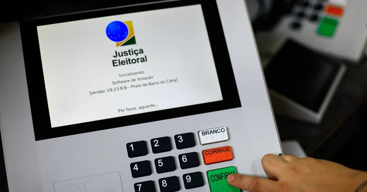 OpiniãoFraude na apuração? Como um problema técnico aliado a infográficos enganosos alimentou rumores