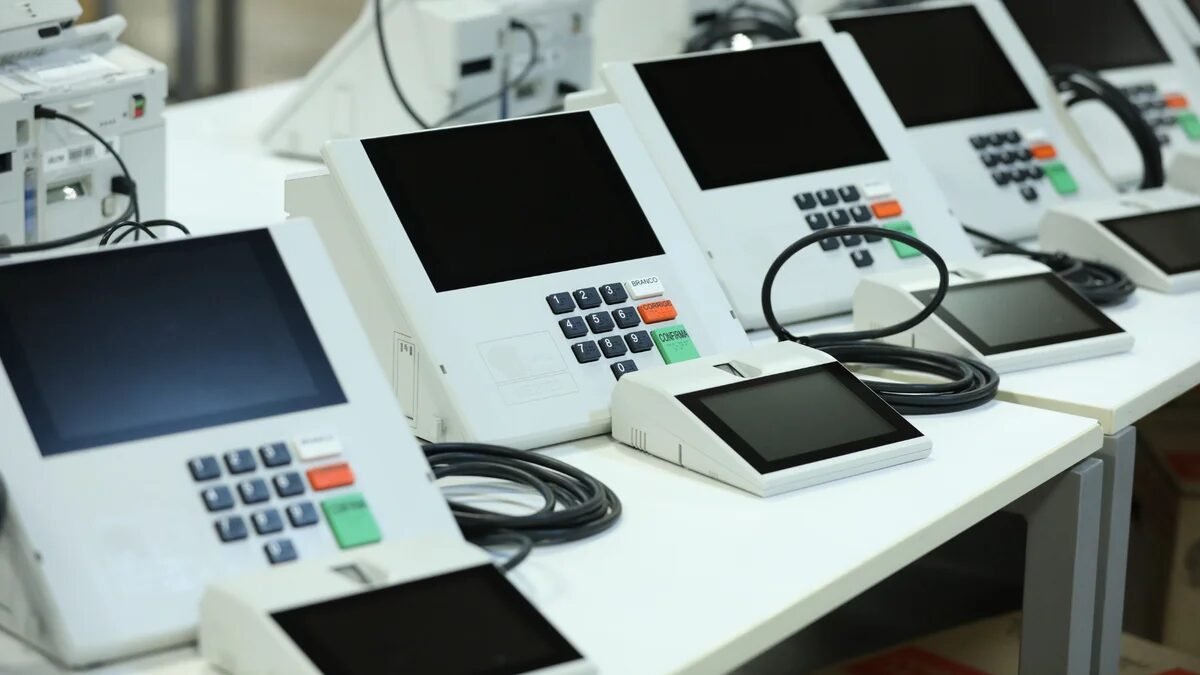 Quais mecanismos de segurança protegem o seu voto na urna eletrônica?