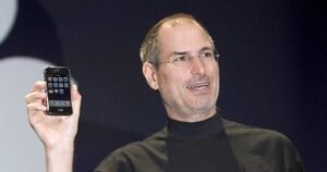 Steve Jobs morreu há 15 anos; confira as homenagens de CEOs da Apple
